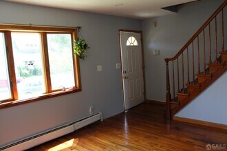185 Ridgeley Ave in Woodbridge Township, NJ - Building Photo - Building Photo