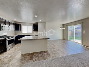 11934 Edgemoor St in Caldwell, ID - Building Photo - Building Photo
