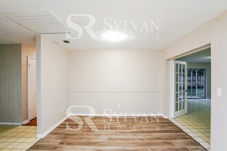 1216 Sagamore Dr in Seffner, FL - Building Photo - Building Photo