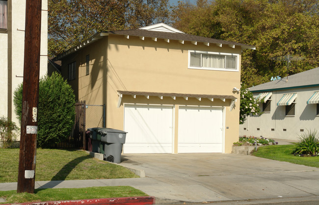 721 Raleigh St in Glendale, CA - Foto de edificio - Building Photo