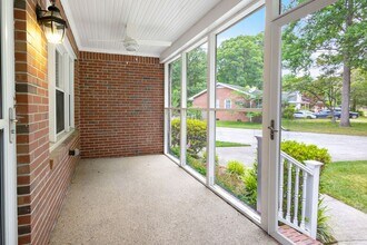6333 Tuttle Ave in Norfolk, VA - Building Photo - Building Photo