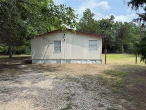 192 Lba Dr in Bastrop, TX - Foto de edificio - Building Photo