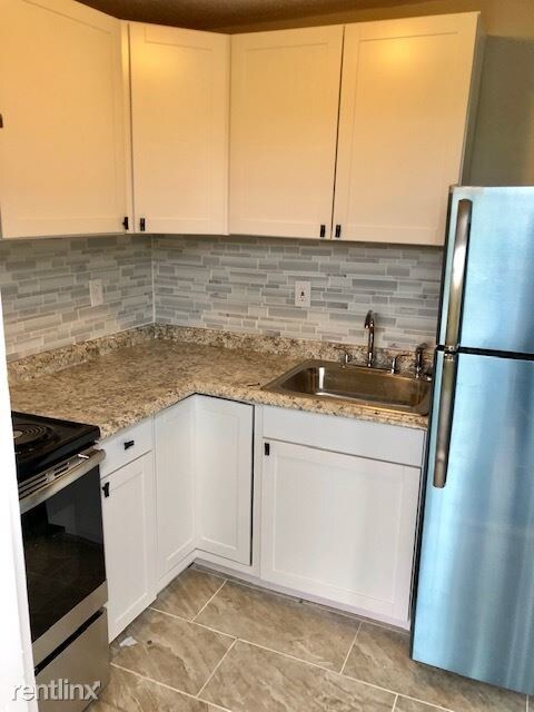 32 Old Foxon Rd-Unit -Apt 45 in East Haven, CT - Building Photo - Building Photo