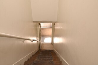 706 Highland Ave in Manhattan Beach, CA - Building Photo - Building Photo