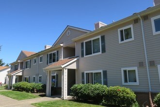 Goodrick-Spencer Apartments in Portland, OR - Building Photo - Building Photo