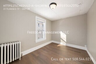 22 Florence St in Worcester, MA - Foto de edificio - Building Photo