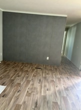 Room in Apartment on Lee Hy Dr in Kernersville, NC - Building Photo - Building Photo