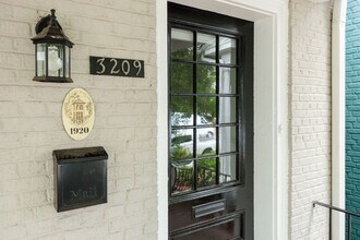 3209 Patterson Ave in Richmond, VA - Building Photo - Building Photo