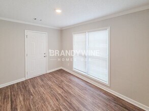 11045 Knotty Pine Pl in Hampton, GA - Building Photo - Building Photo