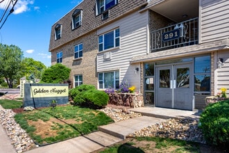 Golden Nugget in Englewood, CO - Building Photo - Building Photo