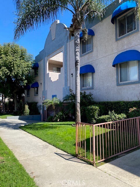 900 Rose in Long Beach, CA - Building Photo - Building Photo