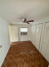 251 NW 49th Ave in Miami, FL - Foto de edificio - Building Photo