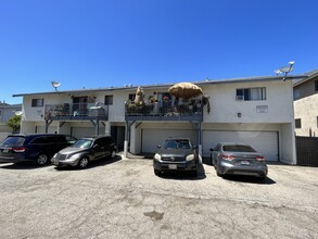 551 W 4th St in San Pedro, CA - Building Photo - Building Photo