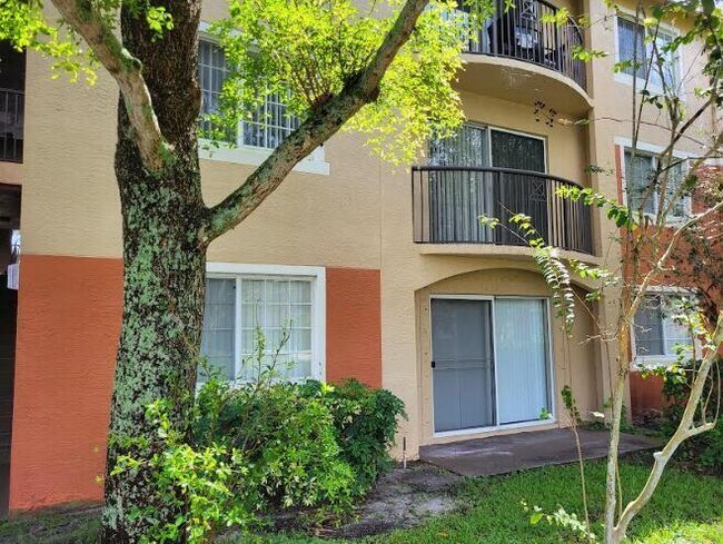 4159 N Haverhill Rd in West Palm Beach, FL - Building Photo - Building Photo