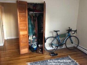 9 Chiswick Ter, Unit 2 in Boston, MA - Foto de edificio - Building Photo