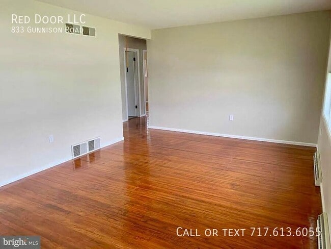 833 Gunnison Rd in York, PA - Building Photo - Building Photo