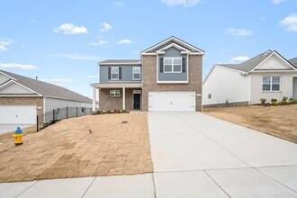 1510 Mountain View Dr in Lebanon, TN - Foto de edificio - Building Photo