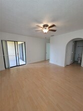 5641 Riverside Dr in Coral Springs, FL - Building Photo - Building Photo