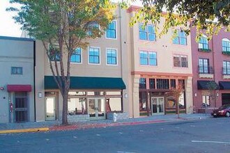 110 5th St in Santa Rosa, CA - Building Photo - Building Photo