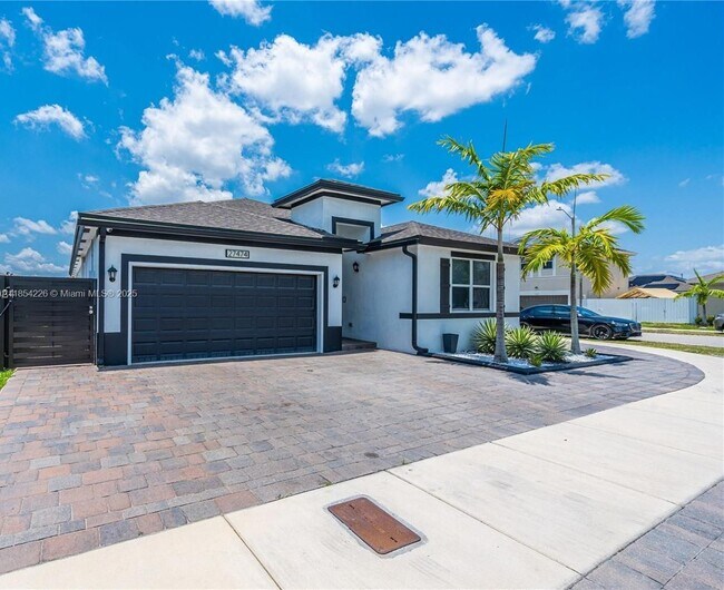 27474 SW 133rd Path in Naranja, FL - Building Photo - Building Photo