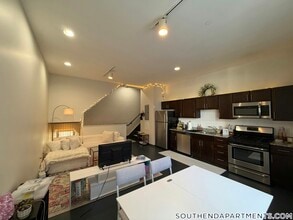 160 E Berkeley St, Unit 309 in Boston, MA - Foto de edificio - Building Photo