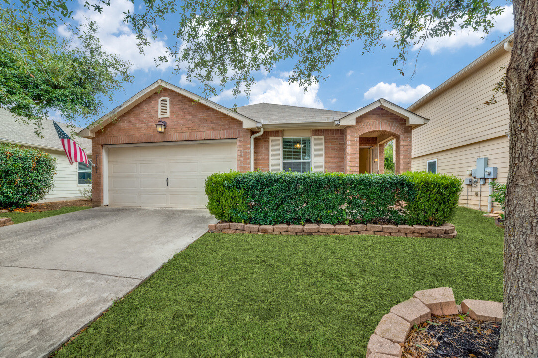 27322 Wrought Iron in San Antonio, TX - Foto de edificio