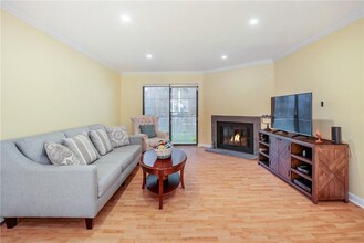50 Dekalb Ave in White Plains, NY - Building Photo - Building Photo