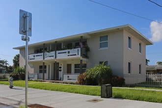 608-610 23rd St in West Palm Beach, FL - Foto de edificio - Building Photo