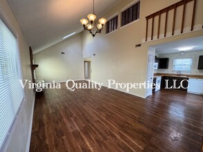 5524 Glenville Cir in Virginia Beach, VA - Building Photo - Building Photo