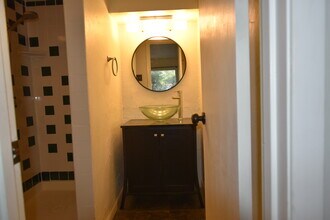 6718 Eastridge Dr, Unit Unit 6 in Dallas, TX - Building Photo - Building Photo