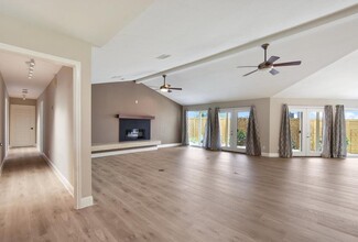 315 Comet in Lakeway, TX - Building Photo - Building Photo