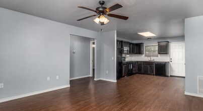 101 N 1st St, Unit 103 in Calera, OK - Building Photo - Building Photo