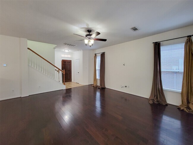 5311 Timber Ct Hollow in Houston, TX - Building Photo - Building Photo