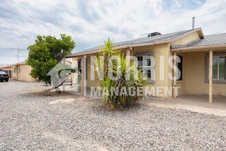 621 W 12th St-Unit -#B (670) in Casa Grande, AZ - Building Photo - Building Photo