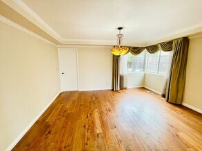 1060 Cross Springs Ct in San Jose, CA - Building Photo - Building Photo