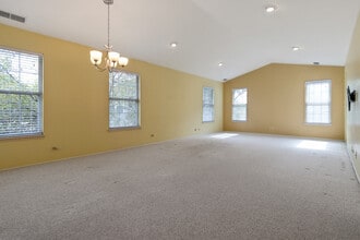 164 White Branch Ct in Buffalo Grove, IL - Building Photo - Building Photo