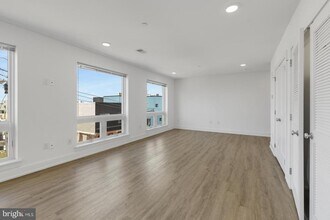 1335 N Marston St in Philadelphia, PA - Building Photo - Building Photo