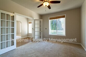 4505 NW 9th Cir in Camas, WA - Building Photo - Building Photo