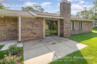 1855 Glacier Ln N in Plymouth, MN - Building Photo - Building Photo