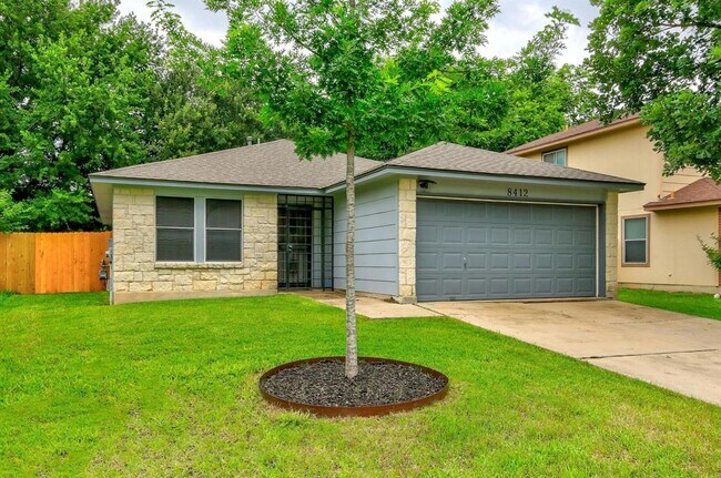 8412 Fall Meadow Ln in Austin, TX - Building Photo - Building Photo