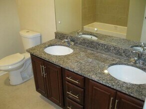 1001 W Cullerton St, Unit 1R in Chicago, IL - Building Photo - Building Photo