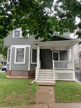 152 Rosedale St, Unit City glamour in Rochester, NY - Foto de edificio - Building Photo