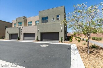 1153 Notch Peak St in Las Vegas, NV - Building Photo - Building Photo
