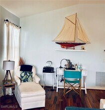 1121 Van Loon Commons Cir in Cape Coral, FL - Foto de edificio - Building Photo