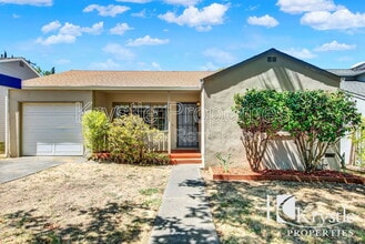 549 Cedar St in Vallejo, CA - Building Photo - Building Photo
