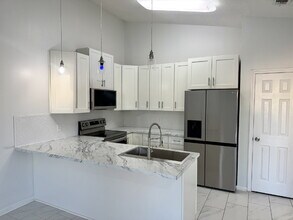 5417 Sunset Ave in Panama City, FL - Building Photo - Building Photo