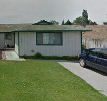 321 NE Boardman Ave in Boardman, OR - Building Photo