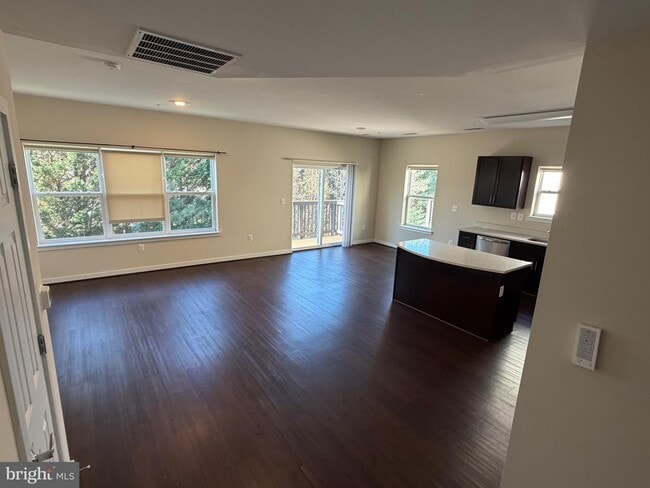 3301 Demirel Way in Ellicott City, MD - Building Photo - Building Photo