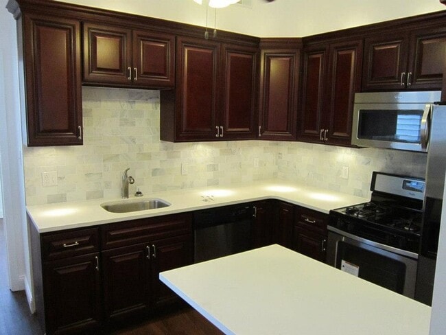 141 S 12th St in Pittsburgh, PA - Building Photo - Building Photo