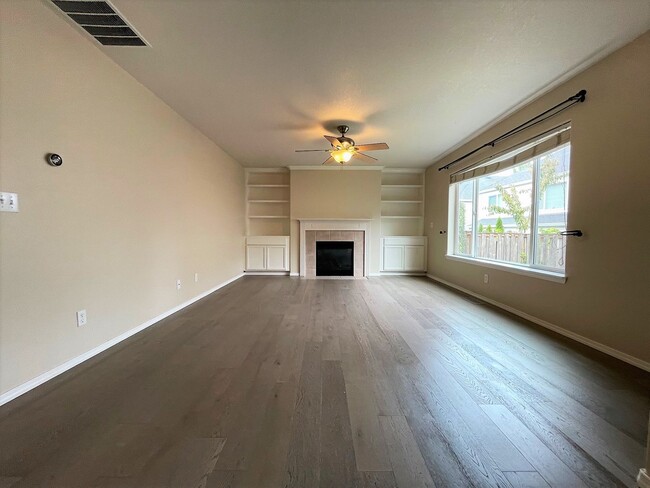 16873 NW Oak Creek Dr in Beaverton, OR - Building Photo - Building Photo